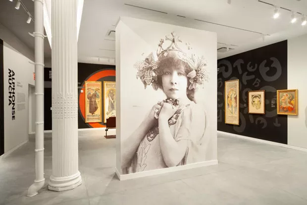Referência: exposição de Alphonse Mucha